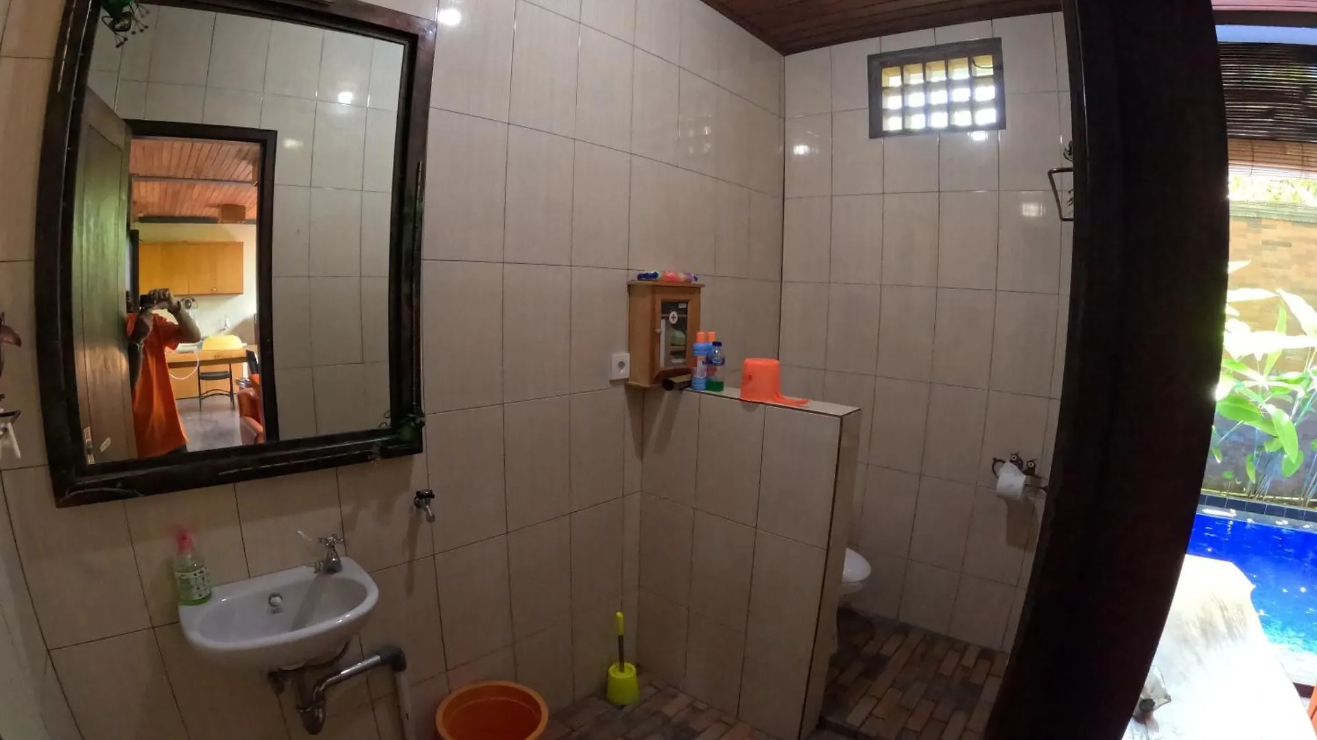 Tropical Balinese Villa With Private Pool Ungasan